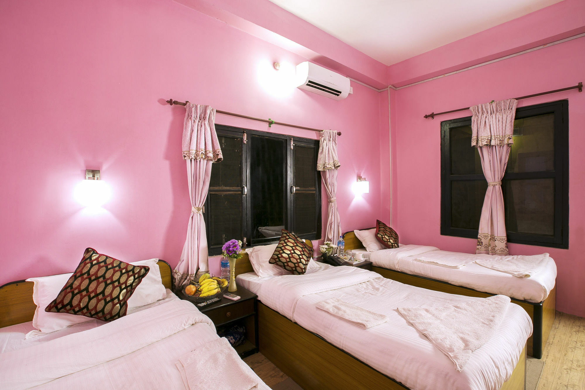 Sauraha Nana Hotel Exterior photo